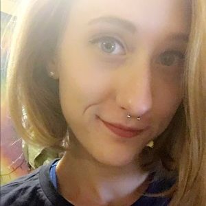 Meet your Posher, Carly